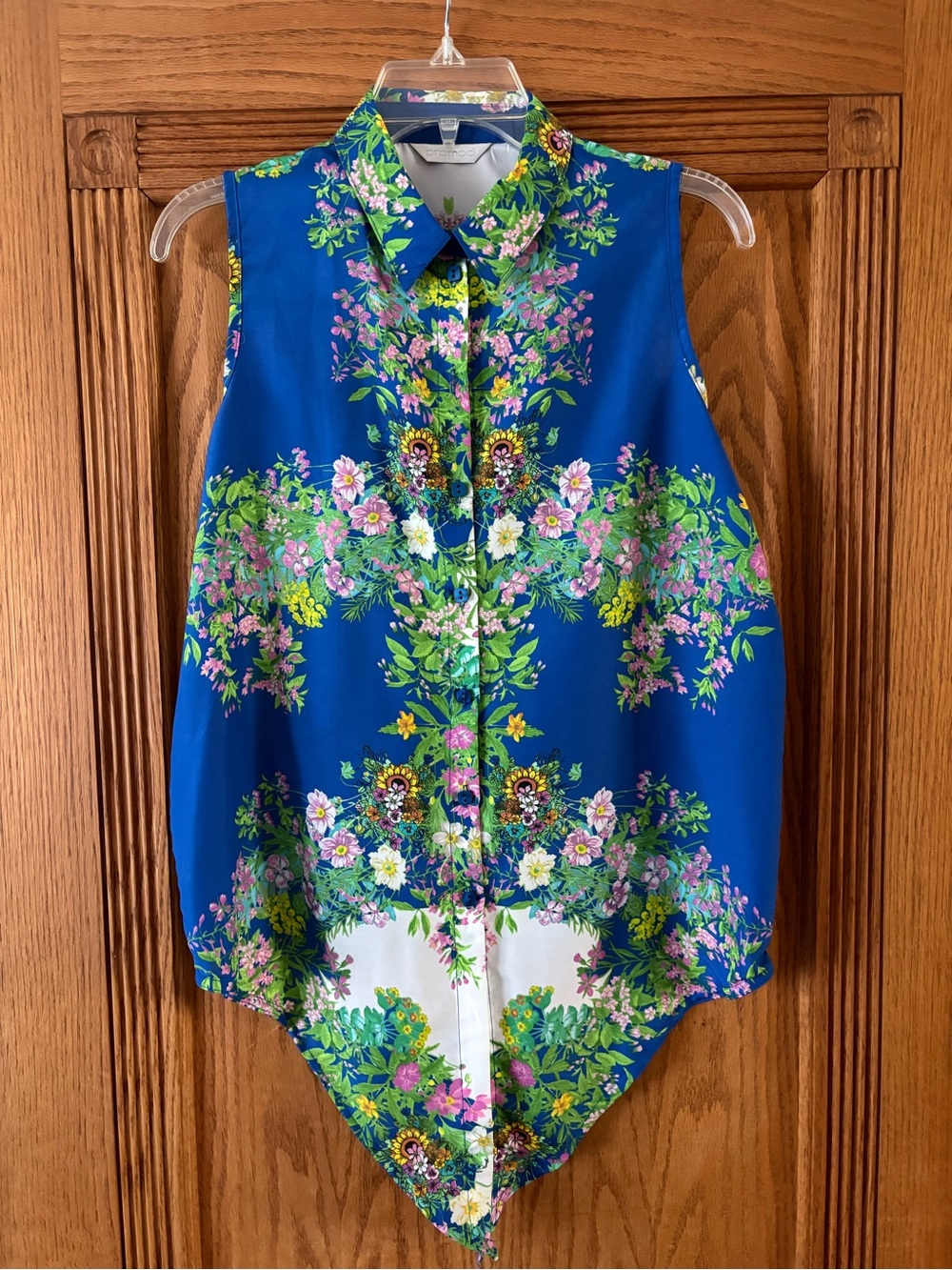 Promod Royal Blue Floral Sleeveless Button-Down Top